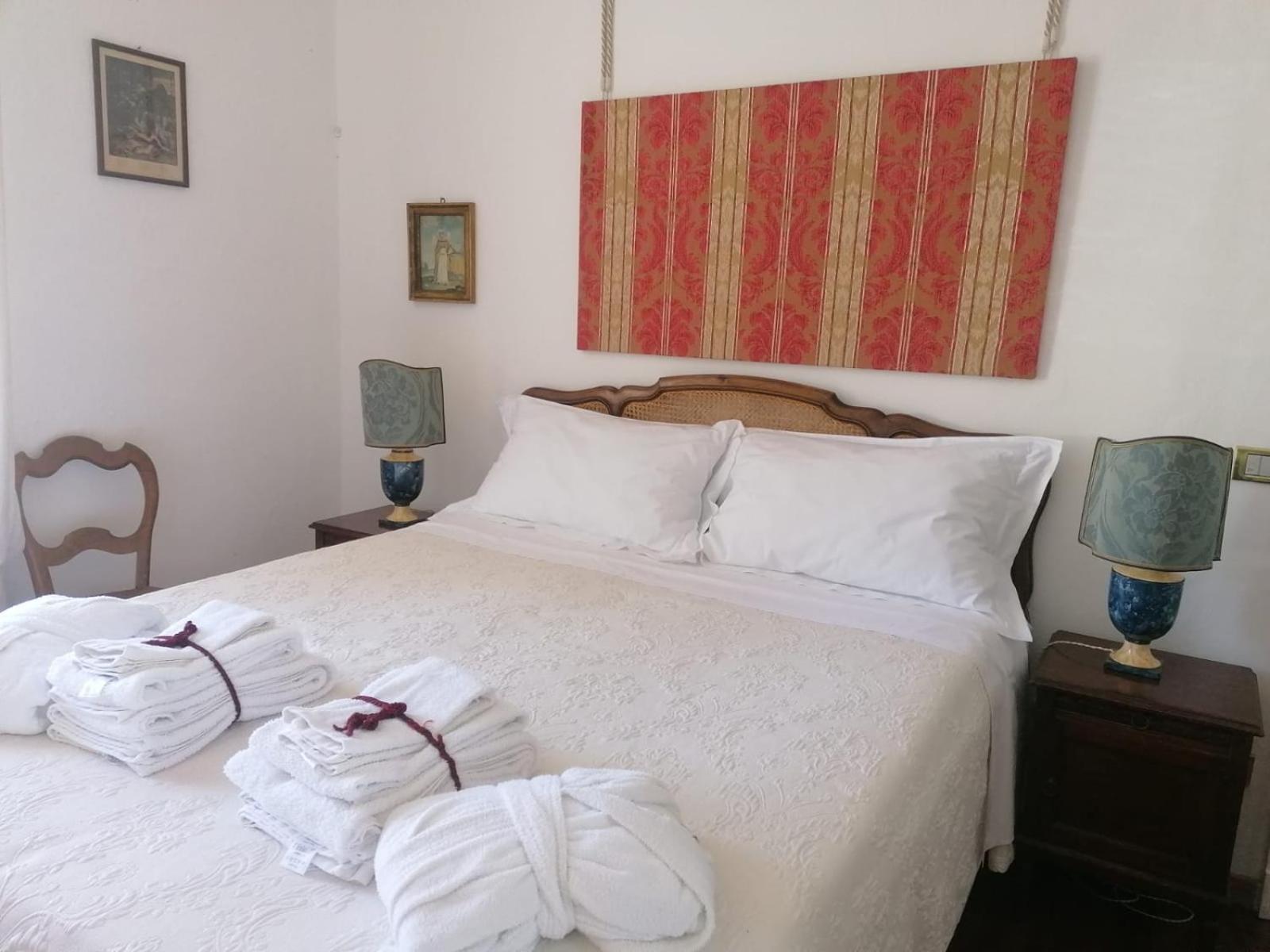 Bed and Breakfast Palazzo Sismonda Корнеліано-д'Альба Номер фото